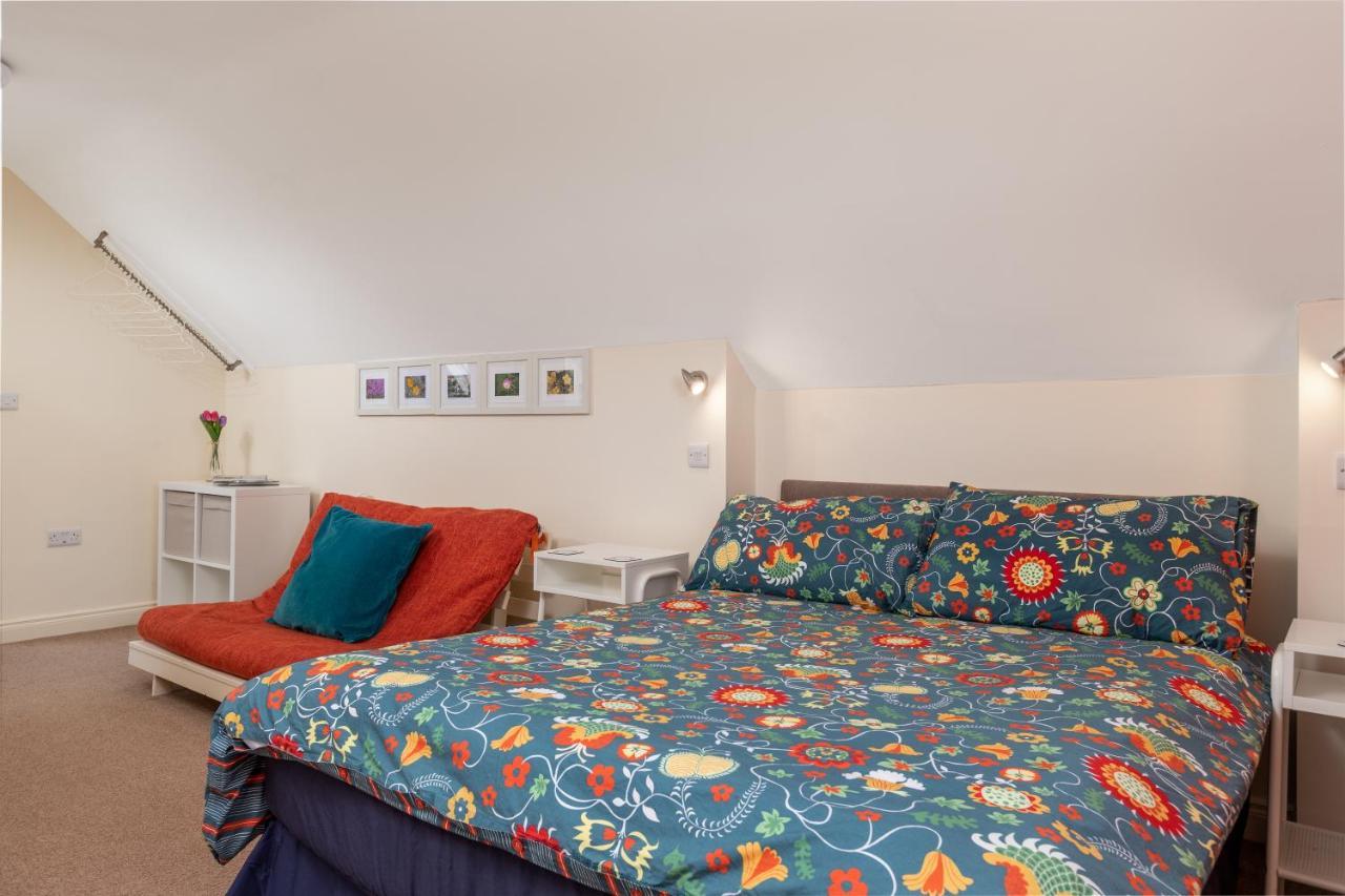 Hotel Into The Burren à Murroogh Extérieur photo