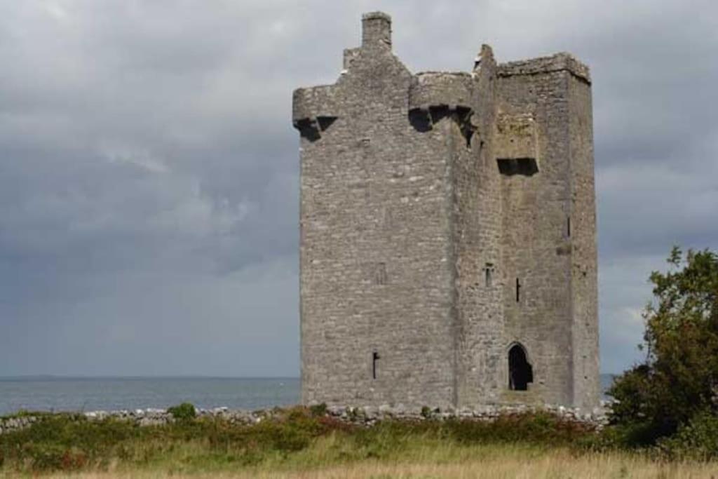 Hotel Into The Burren à Murroogh Extérieur photo