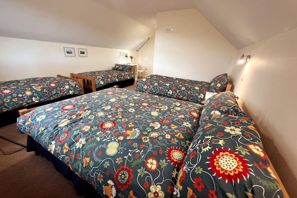 Hotel Into The Burren à Murroogh Extérieur photo